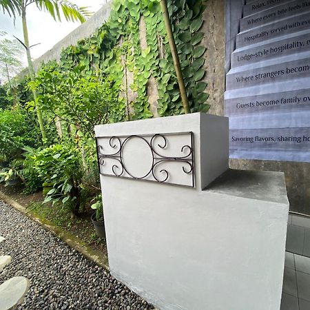 Coliving Bali Sweet Home Kost Lengkap Di Tabanan Kota Εξωτερικό φωτογραφία