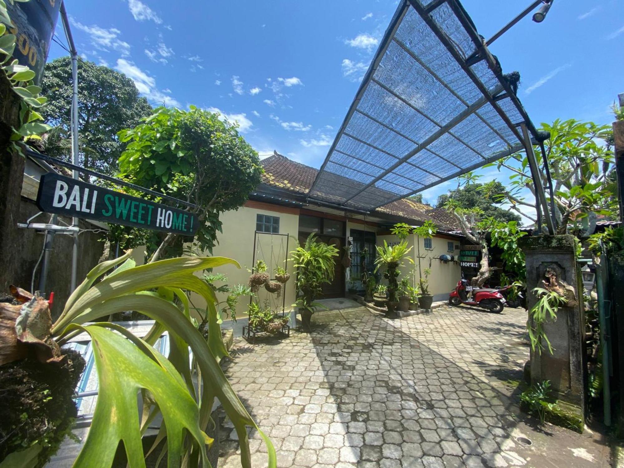 Coliving Bali Sweet Home Kost Lengkap Di Tabanan Kota Εξωτερικό φωτογραφία